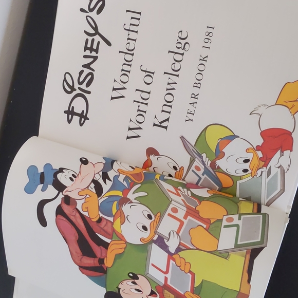 Vintage Disney's Wonderful World of Knowledge Year Book 1981 - Picture 5 of 12